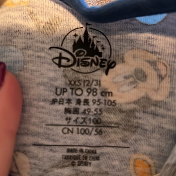 Toddler boys Disney characters shirt! - Picture 3 of 4